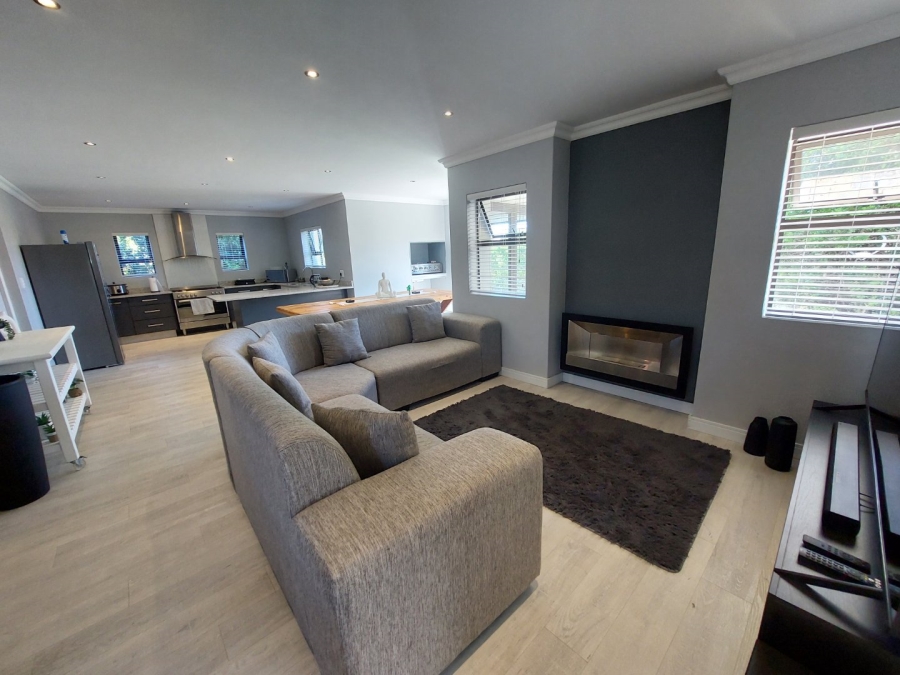 4 Bedroom Property for Sale in Hartenbos Landgoed Western Cape